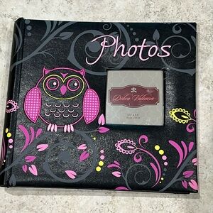 New black & pink owl Photo album. Hold 180 4x6 photos.